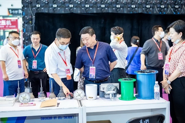 聚力向新載譽滿滿第四屆中國紡織新材料展圓滿閉幕